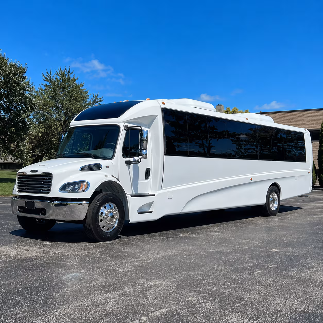 corona 25 passenger minibus
