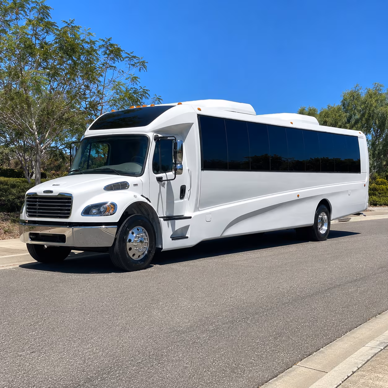 corona 28 passenger minibus