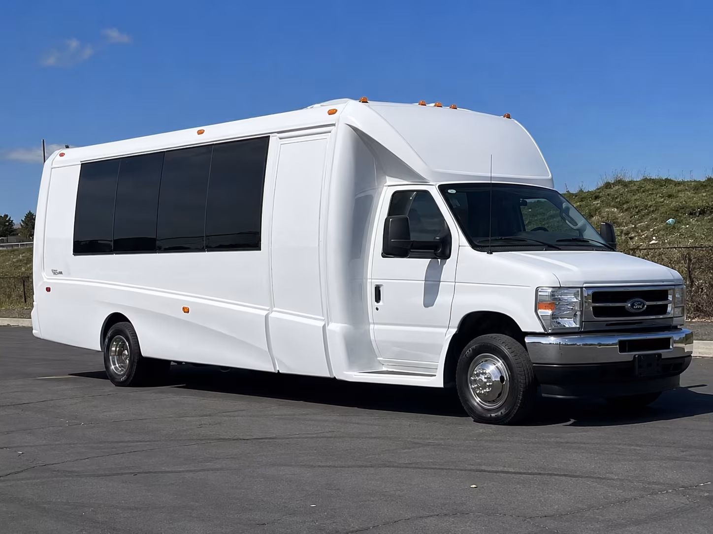 party buses to rams and chargers games at sofi stadium