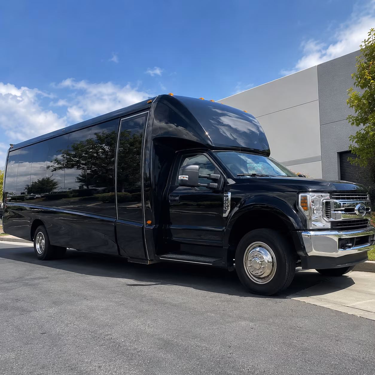 rent a bus in corona for pre prom dinner and photos
