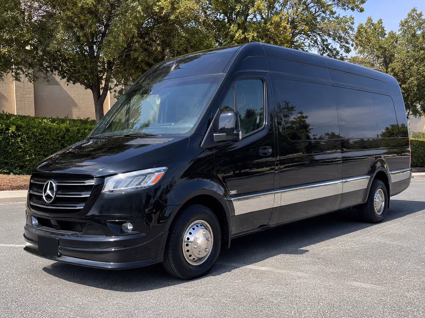 sprinter vans and party buses for small group wine tours near corona